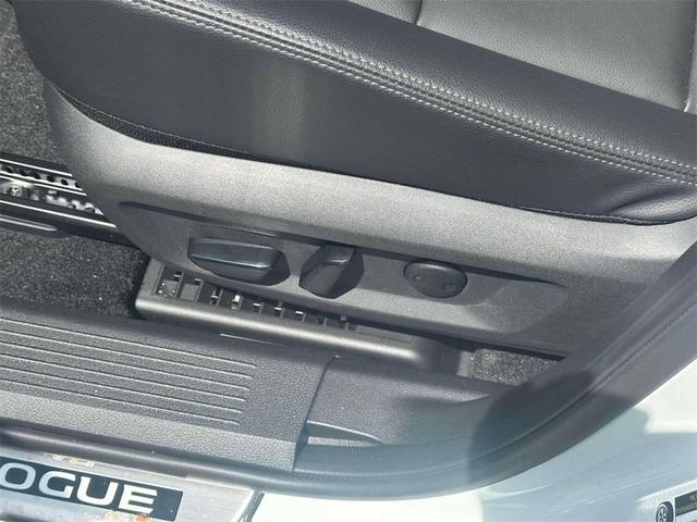 Photo of 2025 Everest White P Nissan Rogue