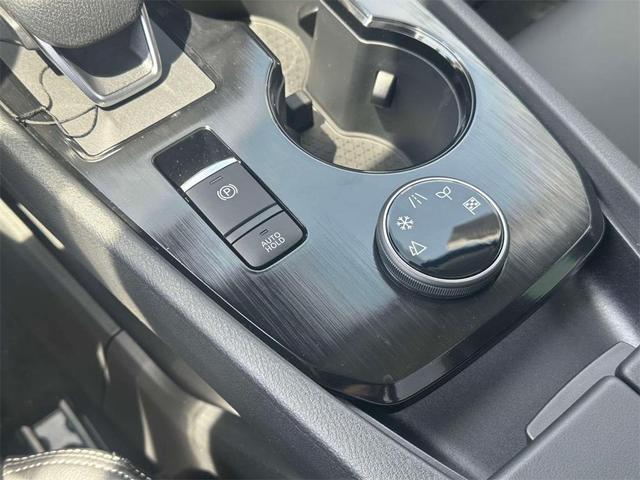 Photo of 2025 Everest White P Nissan Rogue