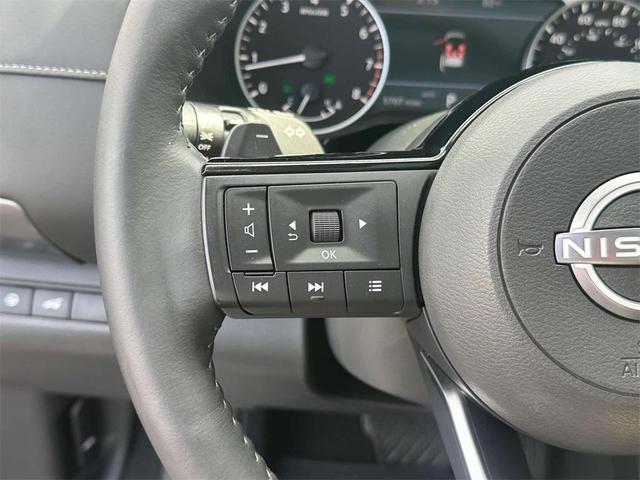 Photo of 2023 Scarlet Ember Nissan Pathfinder
