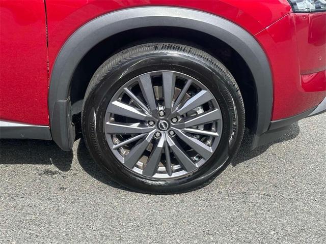 Photo of 2023 Scarlet Ember Nissan Pathfinder