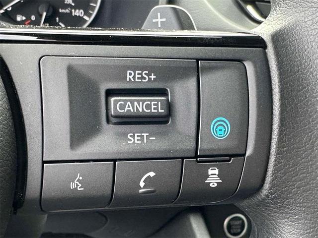 Photo of 2022 Caspian Blue Nissan Rogue