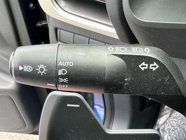 Photo of 2022 Caspian Blue Nissan Rogue