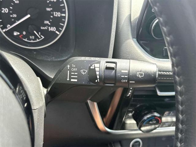 Photo of 2022 Scarlet Ember Nissan Rogue