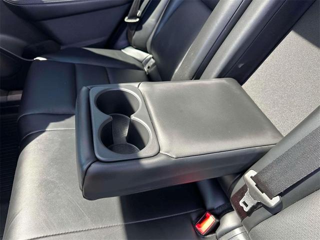Photo of 2023 Black Nissan Rogue