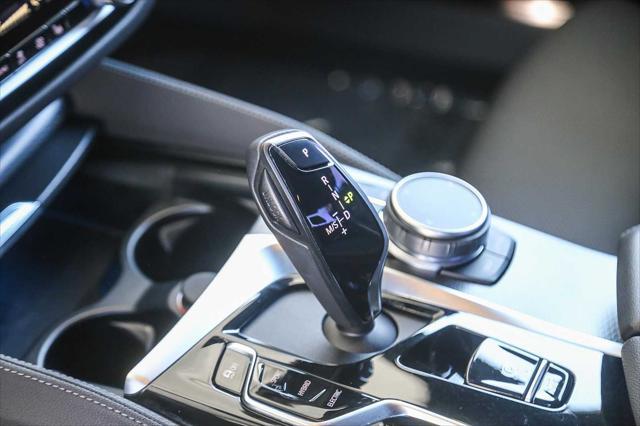 Photo of 2022 White BMW 530e