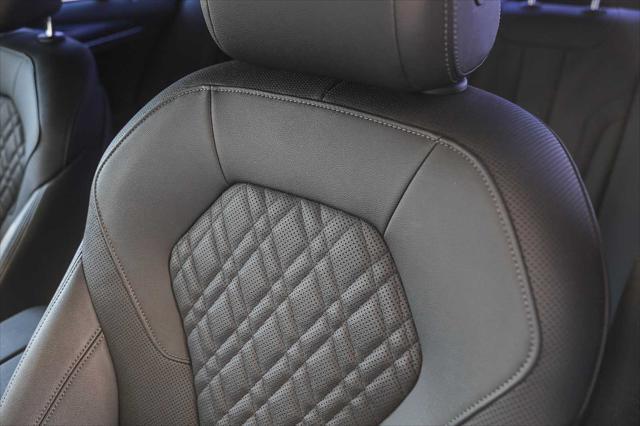 Photo of 2022 White BMW 530e