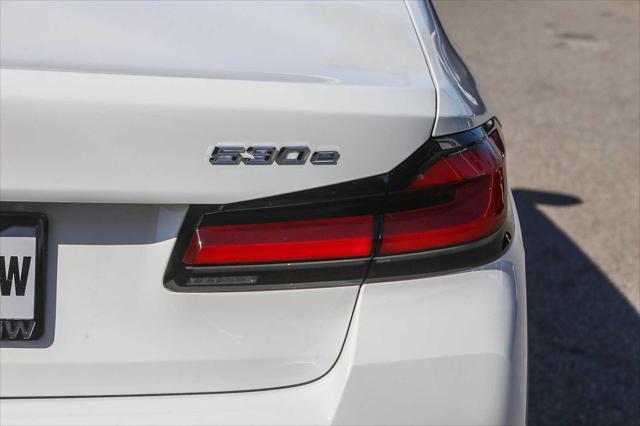 Photo of 2022 White BMW 530e