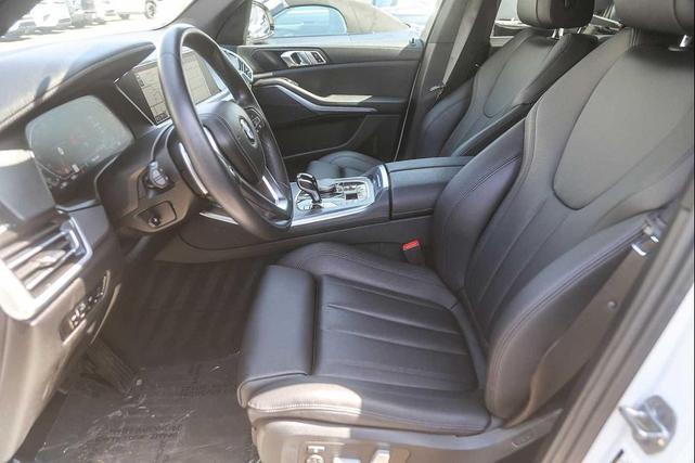 Photo of 2022 White BMW X5