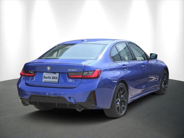 Photo of 2025 Blue BMW 330