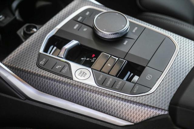 Photo of 2025 Blue BMW 330