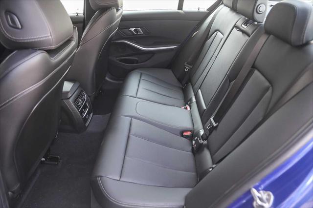 Photo of 2025 Blue BMW 330