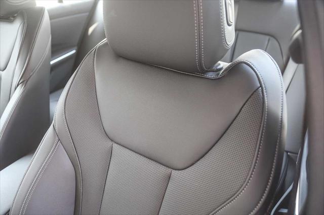 Photo of 2025 Blue BMW 330