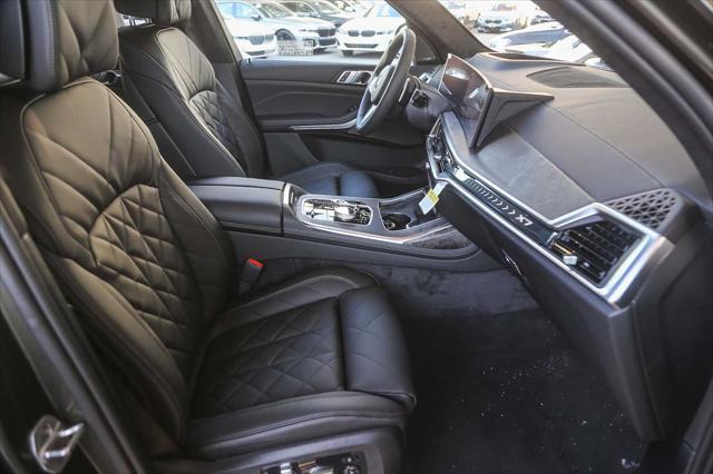 Photo of 2026 Green BMW X7