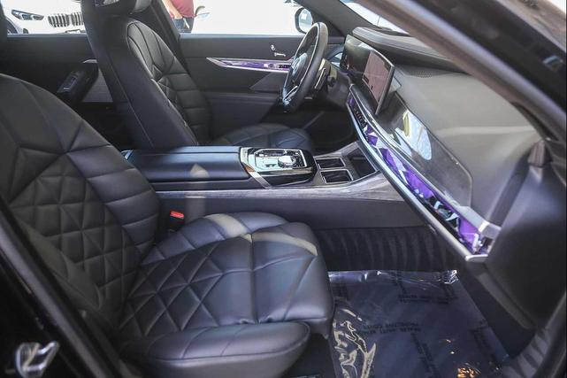 Photo of 2023 Black BMW 740