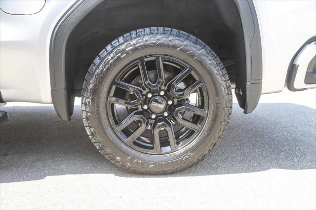 Photo of 2021 Gray GMC Sierra 1500