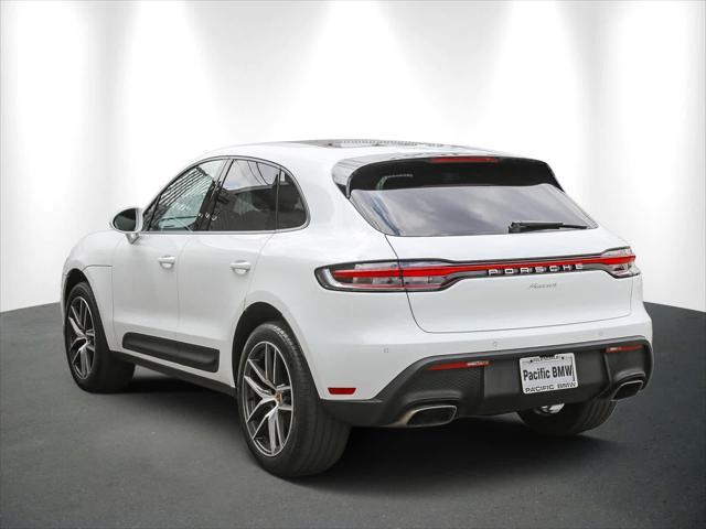 Photo of 2023 White Porsche Macan