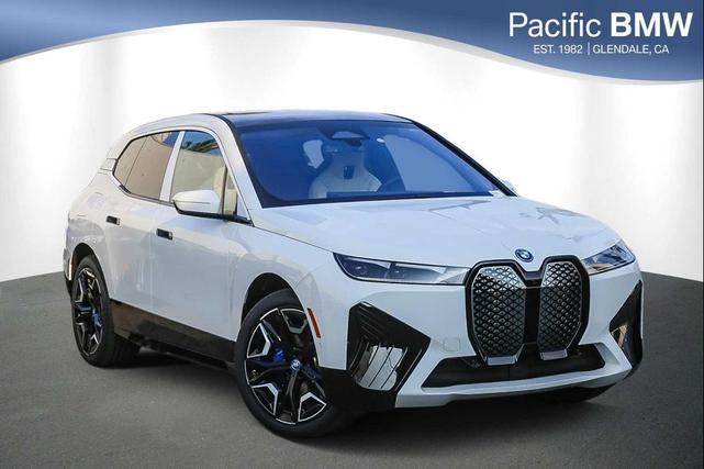 Photo of 2025 White BMW iX