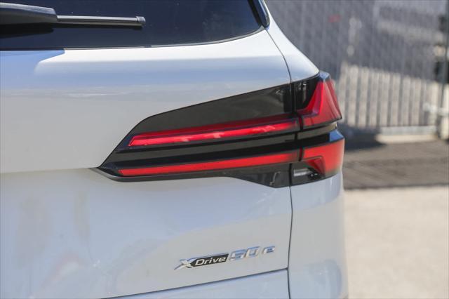 Photo of 2026 White BMW X5 PHEV
