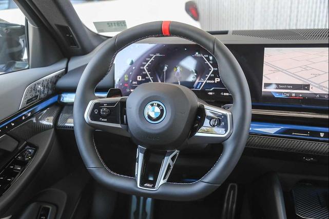 Photo of 2025 Blue BMW i5