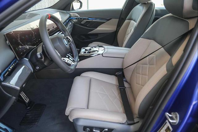 Photo of 2025 Blue BMW i5