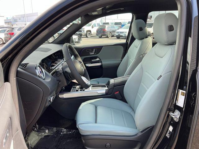 Photo of 2026 Midnight Black Mercedes-Benz GLB 250