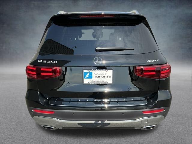 Photo of 2026 Midnight Black Mercedes-Benz GLB 250