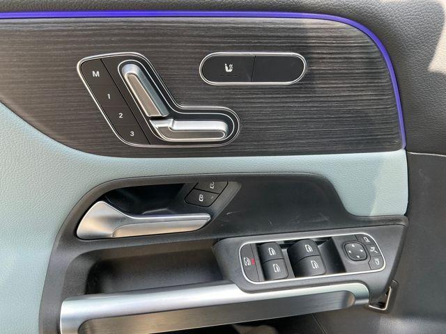 Photo of 2026 Midnight Black Mercedes-Benz GLB 250