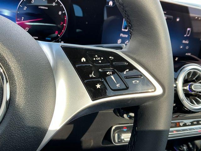 Photo of 2026 Midnight Black Mercedes-Benz GLB 250