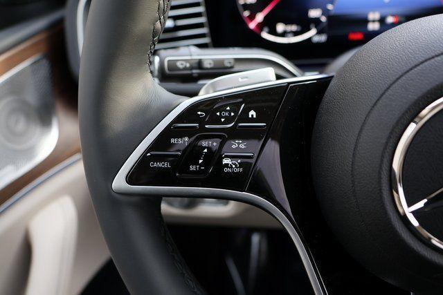 Photo of 2025 Black Mercedes-Benz GLS 450