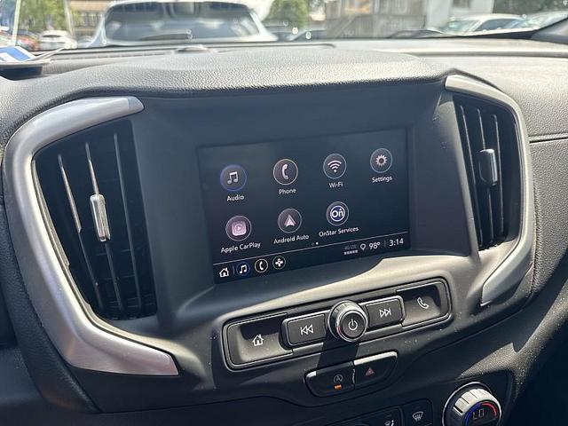 Photo of 2022 Summit White GMC Terrain