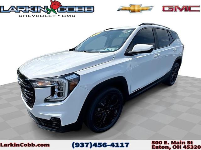 Photo of 2022 Summit White GMC Terrain