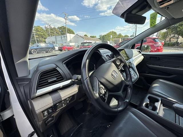 Photo of 2018 White Diamond Pearl Honda Odyssey