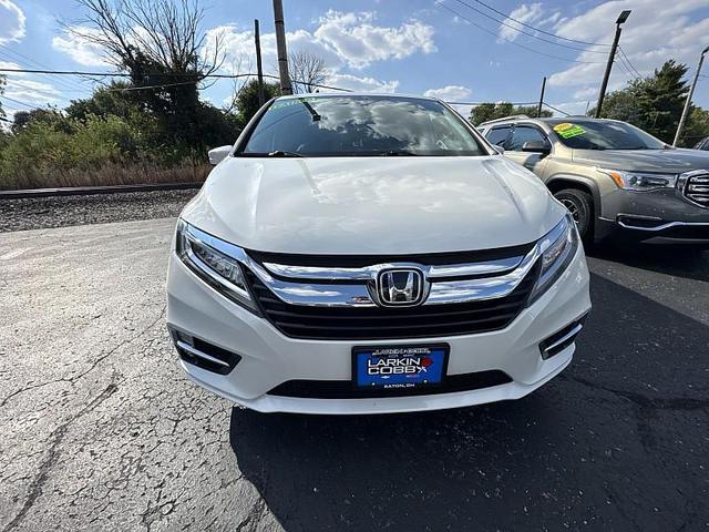 Photo of 2018 White Diamond Pearl Honda Odyssey