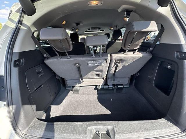 Photo of 2018 White Diamond Pearl Honda Odyssey