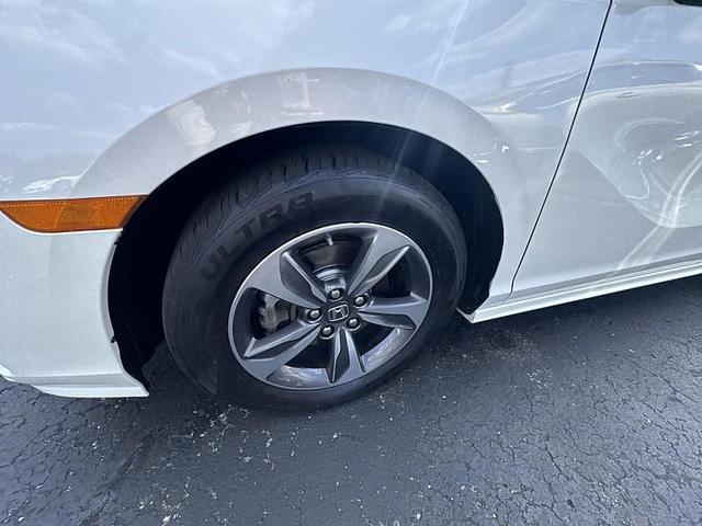 Photo of 2018 White Diamond Pearl Honda Odyssey
