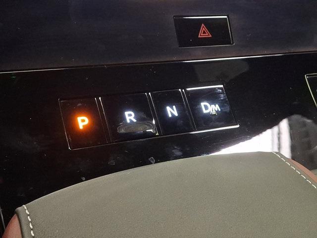 Photo of 2025 Dynamic Metal/Black Obsidian INFINITI QX80
