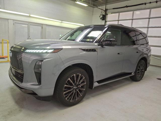 Photo of 2025 Dynamic Metal/Black Obsidian INFINITI QX80