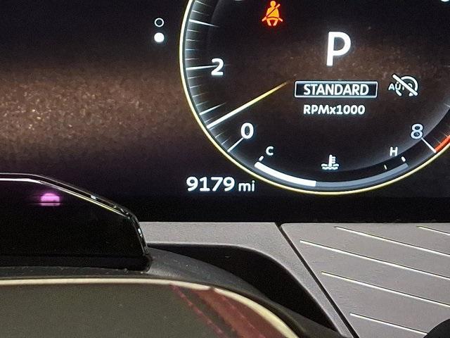 Photo of 2025 Dynamic Metal/Black Obsidian INFINITI QX80