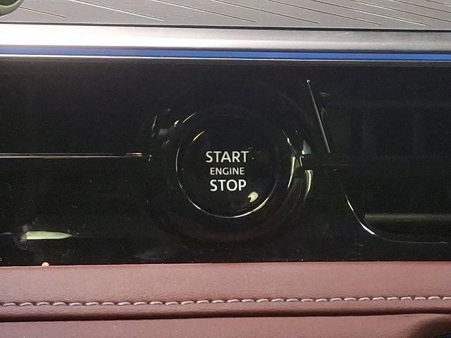 Photo of 2025 Dynamic Metal/Black Obsidian INFINITI QX80