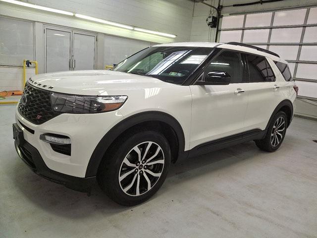 Photo of 2022 Star White Metallic Tri-Coat Ford Explorer