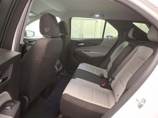Photo of 2024 Summit White Chevrolet Equinox