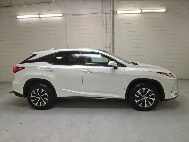 Photo of 2022 Ultra White Lexus RX 350