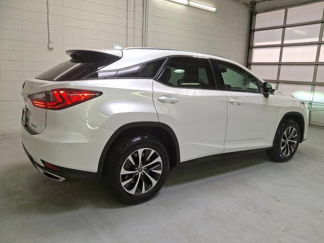 Photo of 2022 Ultra White Lexus RX 350