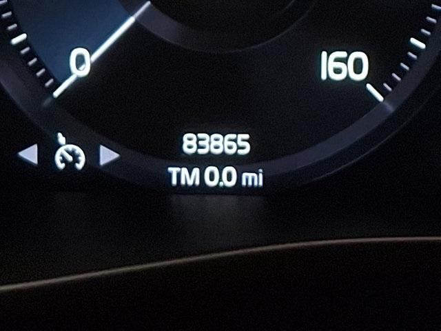 Photo of 2021 Thunder Gray Metallic Volvo XC40