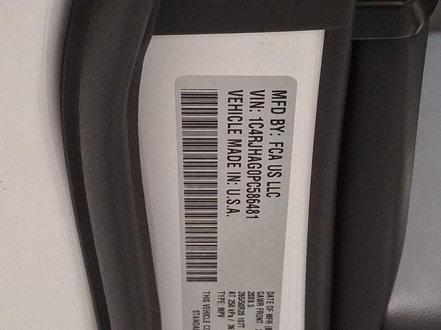 Photo of 2023 Bright White Clearcoat Jeep Grand Cherokee