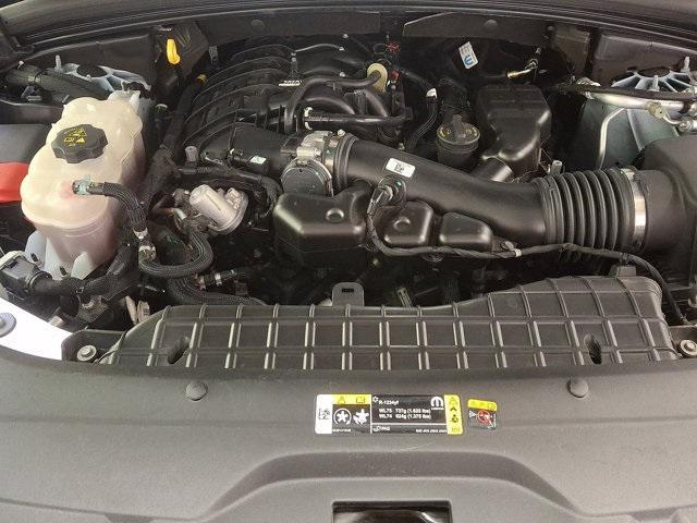 Photo of 2023 Bright White Clearcoat Jeep Grand Cherokee