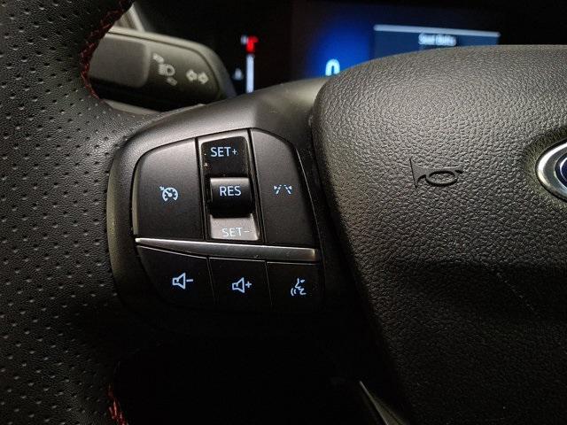 Photo of 2023 Oxford White Ford Escape
