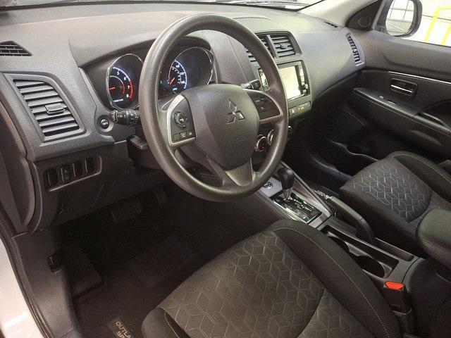 Photo of 2022 White Diamond Mitsubishi Outlander Sport