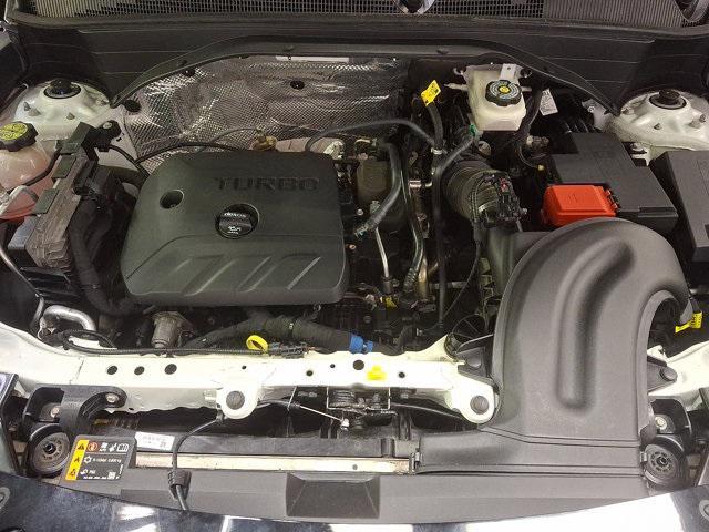Photo of 2023 Summit White Chevrolet Trailblazer
