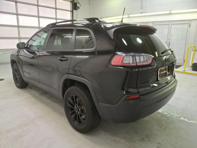 Photo of 2023 Diamond Black Crystal Pearlcoat Jeep Cherokee